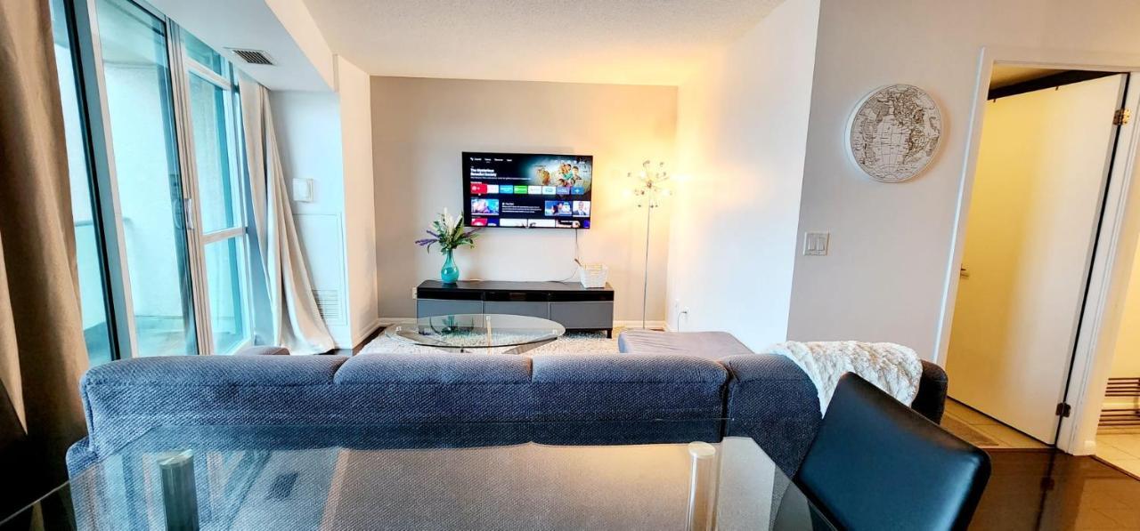 Lakefront Living Downtown Toronto - Free Parking, Gym, Indoor Pool Zewnętrze zdjęcie
