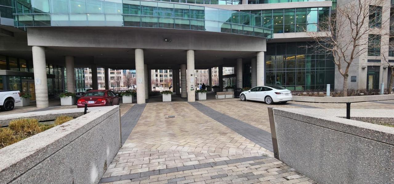 Lakefront Living Downtown Toronto - Free Parking, Gym, Indoor Pool Zewnętrze zdjęcie