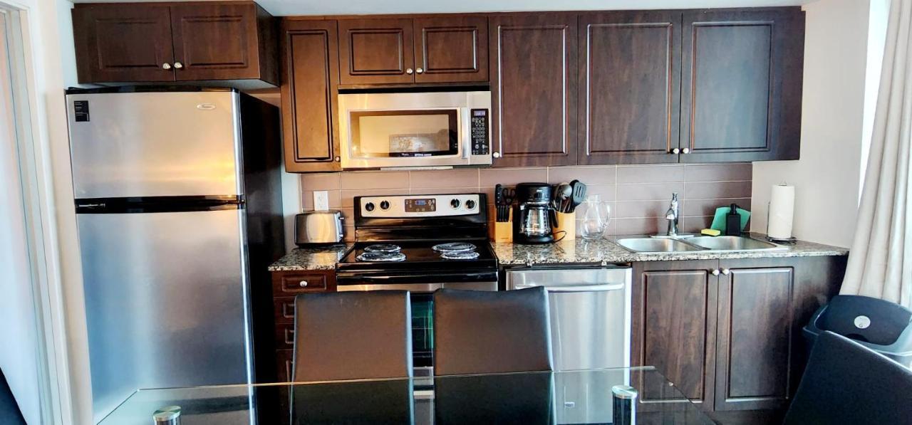 Lakefront Living Downtown Toronto - Free Parking, Gym, Indoor Pool Zewnętrze zdjęcie